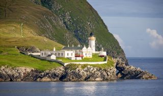 Повреда в подводен кабел прекъсна комуникациите на Шетландските острови