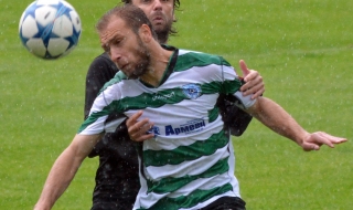 Черно море не остави шанс на Ботев