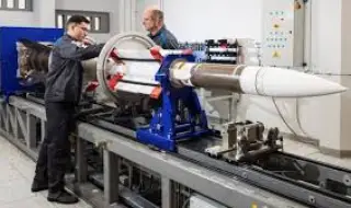 Заради руската заплаха и хаоса при Тръмп: Франция обяви "военен режим", увеличава запасите от дронове, бомби и ракети 