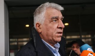 Румен Гечев: Решението за ембарго на руския нефт ще бъде икономическо самоубийство