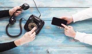 Край на стационарните телефони във Франция