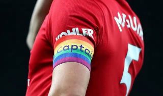  Манчестър Юнайтед обяви партньорство с гей организация