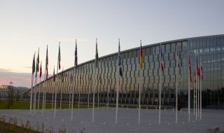 НАТО свика извънредно заседание заради инцидента в Полша 