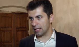 Петков: Нестабилността у нас не помага на Украйна