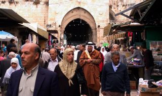 Погребаха в Ерусалим убитата журналистка от Ал Джазира