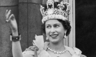 Започва последното пътуване на кралицата към Лондон