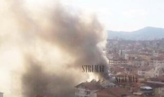 Голям пожар в жилищна сграда в Сандански