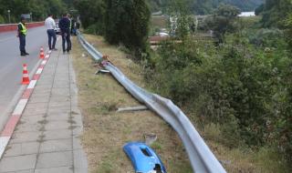 Затварят пътя Своге-София, разследват автобусната катастрофа