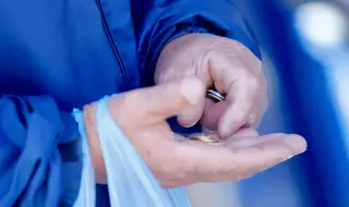 Великден в България: 10 евро за три салати, три краставици и пресен лук