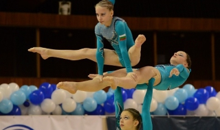 Акробатите ни на лагер преди европейското