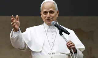 Папа Лъв призова журналистите да показват страданието от войната, а не да служат за пропаганда