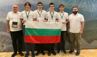 Български ученици спечелиха пет медала от Международната олимпиада по физика в Колумбия