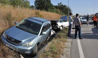 Шест автомобила се помляха на пътя Хасково-Димитровград