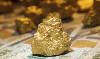Цената на златото остава под $1800 за тройунция