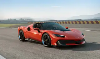 Ferrari раздава рекордни бонуси на служителите си 