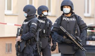 На австрийците им писна от мерките, мобилизирани са 2000 полицаи