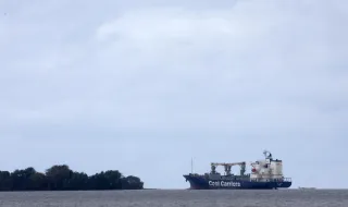 Южна Корея е доставила над 176 хил. тона гориво на Русия с танкери, част от които са под санкции