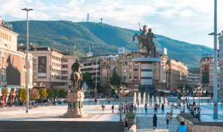  Повече от половината македонци отхвърлят "френското предложение"