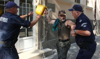 Изчезналият Чавдар Янев опита да се самозапали (обновена)