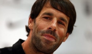 Ван Нистелрой: Роналдо не е надут