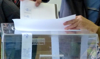 32 598 са гласувалите българи в чужбина към 14,00 ч.