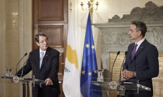 Тристранна среща в Гърция