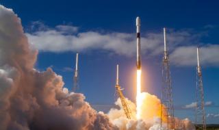 SpaceX изведе 60 спътника в Космоса