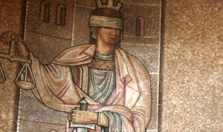 Условна присъда за мъжа, пребил фелдшер