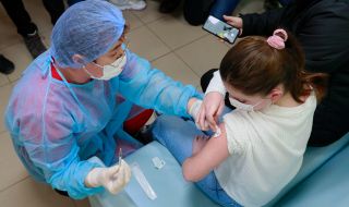 Броят на заболелите от COVID-19 в Румъния се удвоява всяка седмица