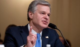 Директорът на ФБР е обезпокоен от програмата за изкуствен интелект на Китай