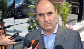 Не е нормално да се предлага кандидат за президент без неговото знание