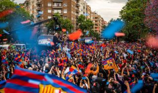 Големи празненства заляха улиците на Барселона (ВИДЕО)