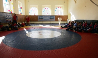 Ваня Иванова стана световна шампионка по самбо в Минск