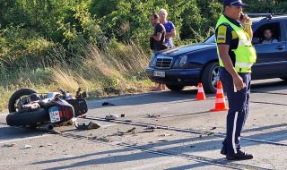 Тежка катастрофа на автомагистрала "Хемус" взе две жертви