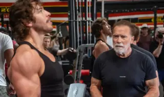 Горд баща: Синът на Арнолд Шварценегер спечели първото си състезание по бодибилдинг