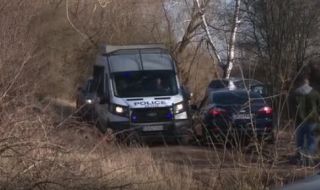 Хората от Локорско за каналджиите: Изсипват бежанците тук и им казват, че са стигнали сръбската граница