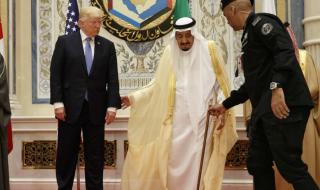 Саудитският крал увеличи заплатите на чиновниците