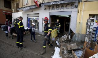 Хиляди домакинства във Франция останаха без ток