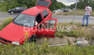 Враца: 18-годишен си купи автомобил и го разби същия ден
