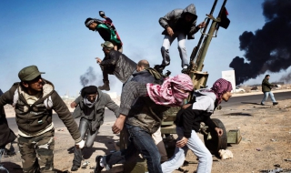 Либийските бунтовници извън контрол