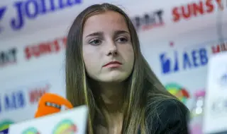 Росица Денчева с успех над испанка и класиране за четвъртфиналите в Ираклион 