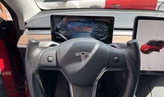 Собственик на Tesla отряза волана си, за да е в крак с модата