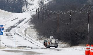 Милиони жители на Тексас остават без ток 