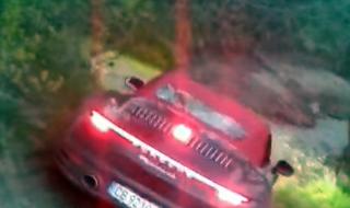 Мила родна картинка или как един възрастен българин кара чисто ново Porsche 911 по черен път (ВИДЕО)