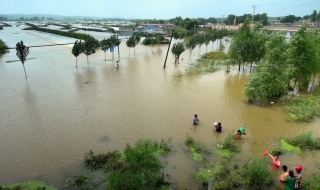 1,5 милиона китайци евакуирани заради тайфун