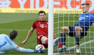 Звезда на Байерн Мюнхен се контузи на тренировка (ВИДЕО)