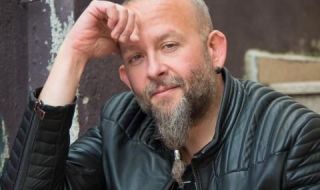 Бимбалов: Ние сме глупави, щом години наред избирахме откровен мошеник