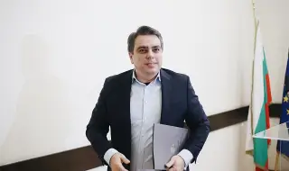 Intimate in politics: Assen Vassilev and Boyko Borisov 