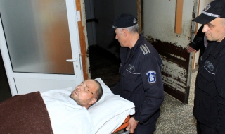 Преместиха стрелеца от Лясковец в затворническа болница