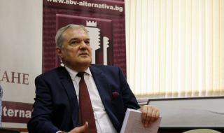 Румен Петков отговори на Манолова за съда